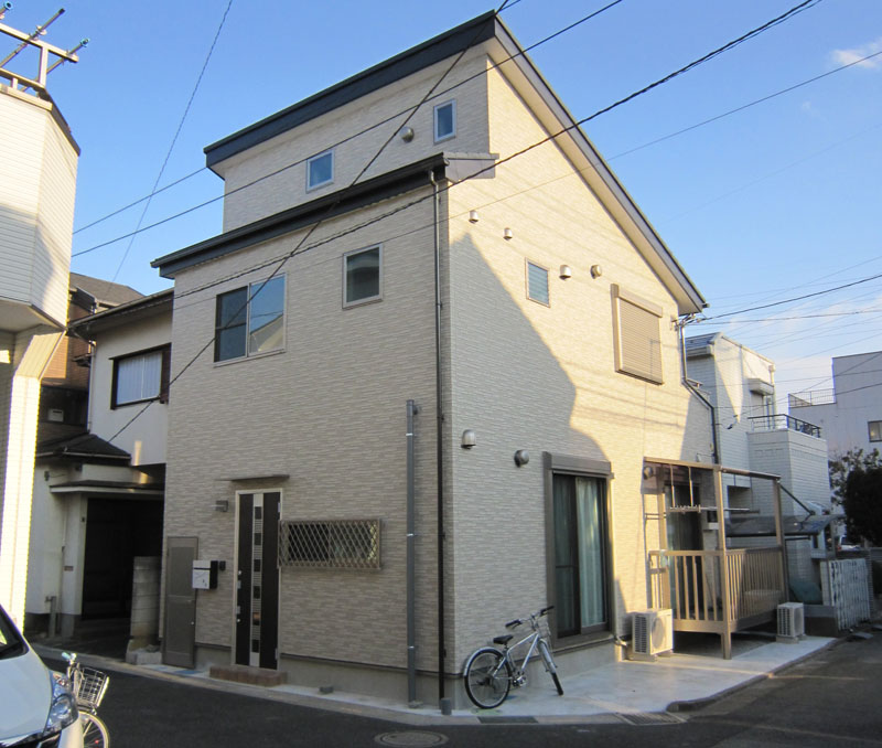 狭小地でフル装備注文住宅(二世帯住宅)・外観写真