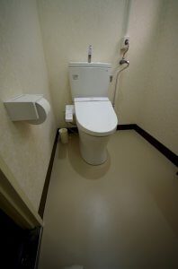 リフォーム後の女子トイレの様子。