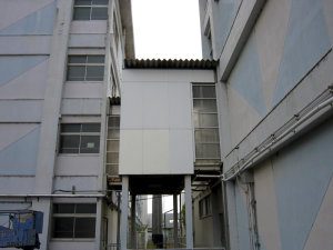 リフォーム後の全景を遠くから撮影。